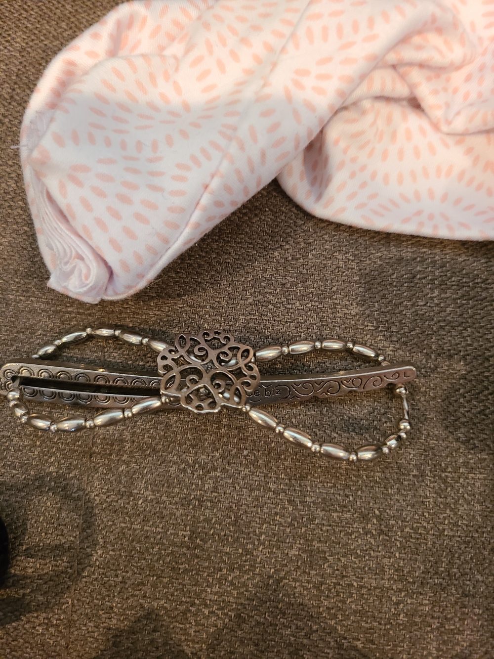 Hair Accessory Bundle - Picture 4 of 8